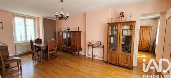 Maison à vendre 8 pièces 210,71 m² Ville-sur-Arce