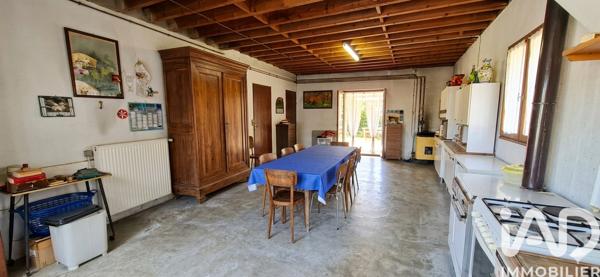 Maison à vendre 8 pièces 210,71 m² Ville-sur-Arce