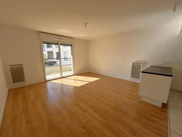 SAINT HERBLAIN bourg  appartement 2 chambres, terrasse plein sud, parking en sous-sol sécurisé