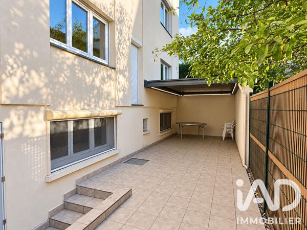 Immeuble à vendre 210,31 m² Suresnes