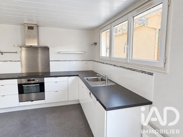 Immeuble à vendre 210,31 m² Suresnes