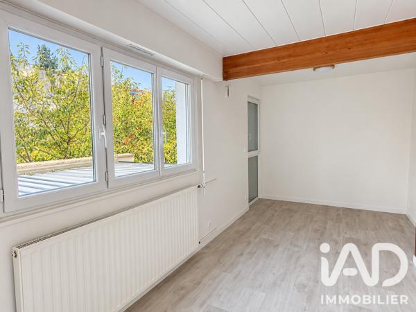 Immeuble à vendre 210,31 m² Suresnes