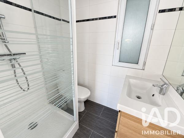 Immeuble à vendre 210,31 m² Suresnes