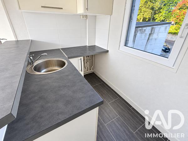 Immeuble à vendre 210,31 m² Suresnes
