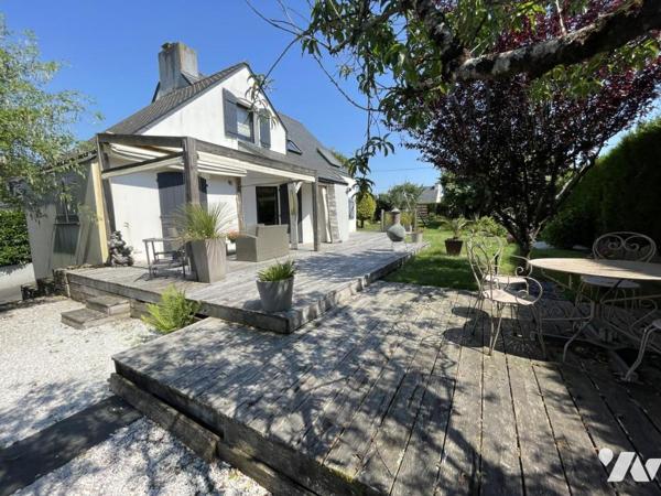 Maison familiale avec chambre au rez de chaussée, jardin et carport.