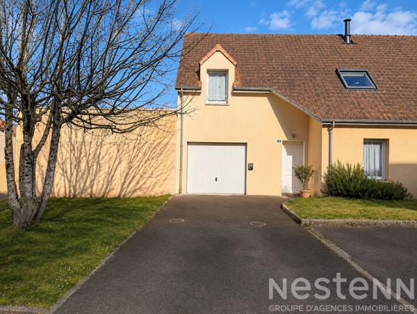 Maison T4  la suze sur sarthe de 90m2 avec 3 chambres, garage, terrasse, jardin proche de la gare