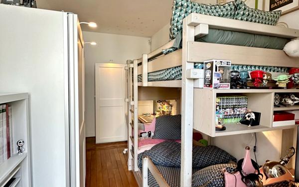 Appartement à vendre    3 pièces • 70,39 m2 Asnières-sur-Seine