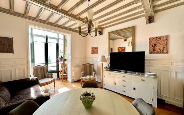 Appartement à vendre    3 pièces • 70,39 m2 Asnières-sur-Seine