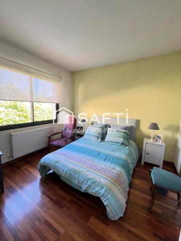 Talence superbe villa 5 chambres rénovée par un architecte sur un terrain de plus de 900m2