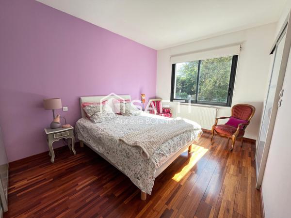 Talence superbe villa 5 chambres rénovée par un architecte sur un terrain de plus de 900m2