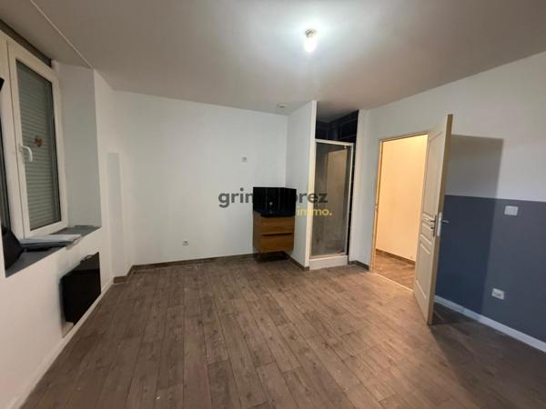 Maison 9 pièce(s) 8 chambre(s) 113 m²