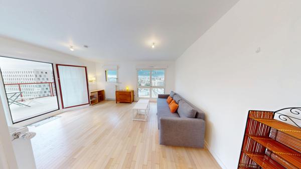 Studio meublé de standing 33,27 m²,Dernier étage,Grand balcon, Vue dégagée, Ivry-sur-Seine
