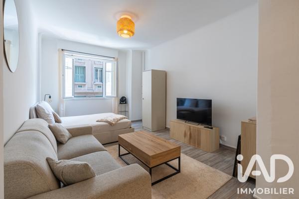 Location studio 34,02 m² Nice