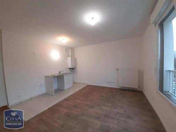 Appartement à louer 1 pièce 26.8m² Ris-Orangis (91130)