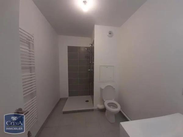 Appartement à louer 1 pièce 26.8m² Ris-Orangis (91130)