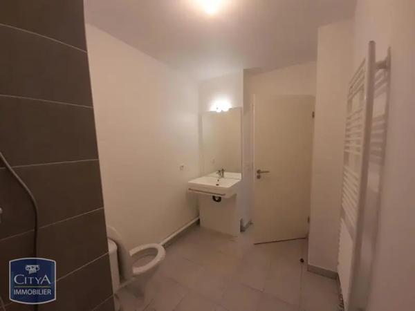 Appartement à louer 1 pièce 26.8m² Ris-Orangis (91130)