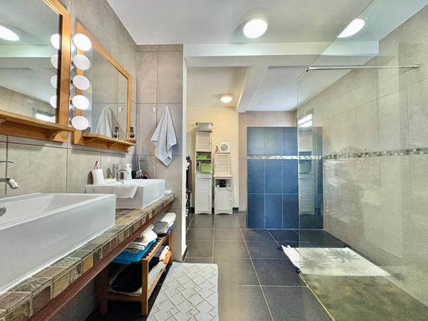 Maison d'architecte - Saint-Pierre (Secteur Mont-Vert-les Hauts)