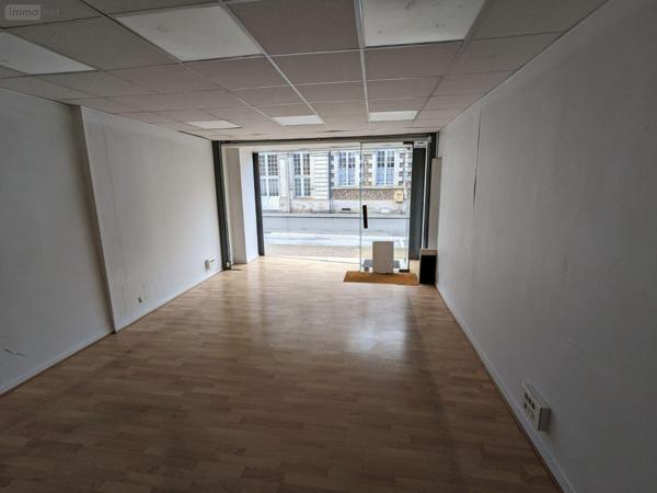 Local commercial à louer à Nogent-le-Rotrou dans l'Eure-et-Loir (28400), ref : 12LP