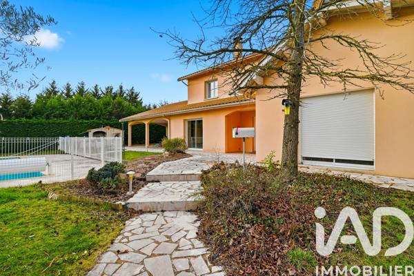 Maison à vendre 8 pièces 217 m² Vourles