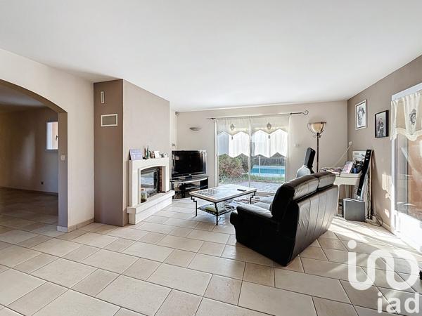 Maison à vendre 8 pièces 217 m² Vourles