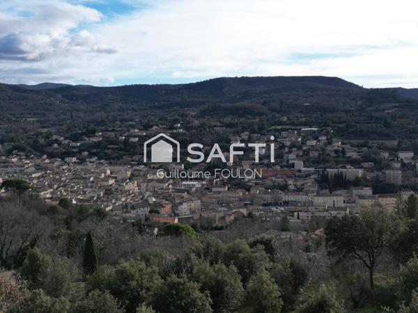 Maison avec une vue panoramique