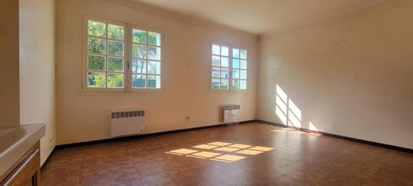 Maison 61 M² 2 chambres et garage  à rénover