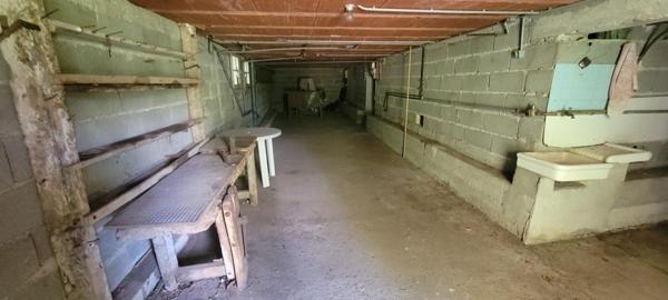 Maison 61 M² 2 chambres et garage  à rénover