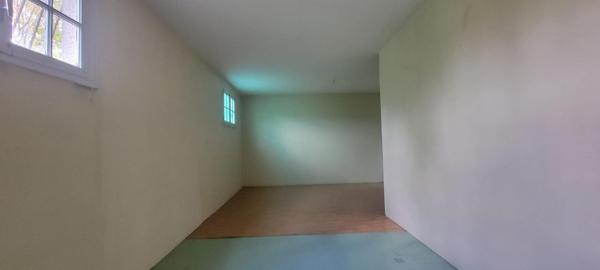 Maison 61 M² 2 chambres et garage  à rénover