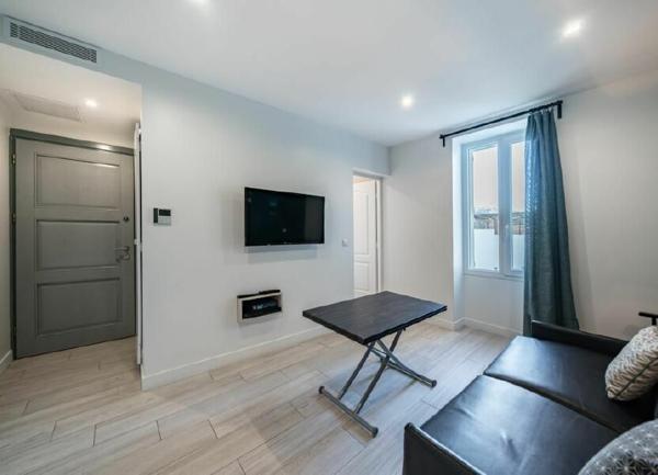 Appartement à vendre    2 pièces • 26,89 m2 Cannes