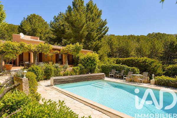 Maison à vendre 7 pièces 215 m² Bandol