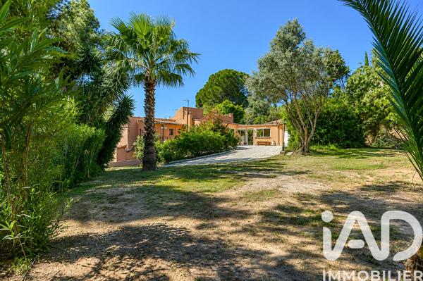 Maison à vendre 7 pièces 215 m² Bandol