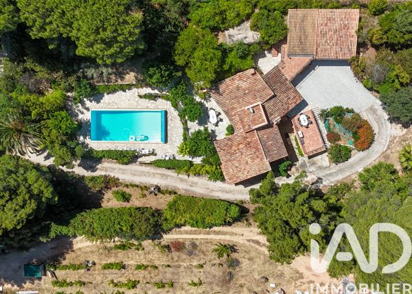 Maison à vendre 7 pièces 215 m² Bandol