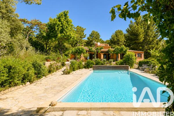 Maison à vendre 7 pièces 215 m² Bandol