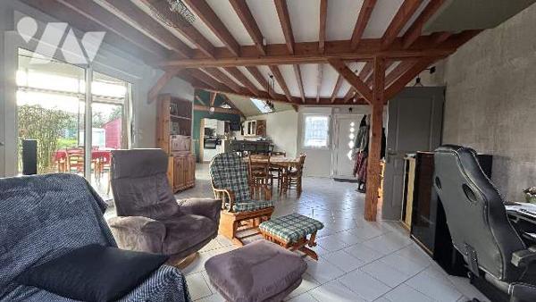 Maison 4 chambres sur 1284 m² de terrain