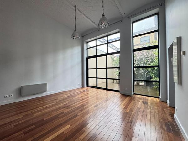 A VENDRE : T2 à LILLE • • 292 000 € FAI • Réf. 1924