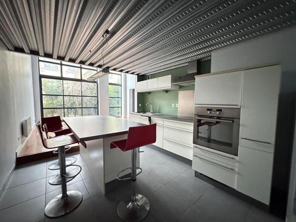 A VENDRE : T2 à LILLE • • 292 000 € FAI • Réf. 1924