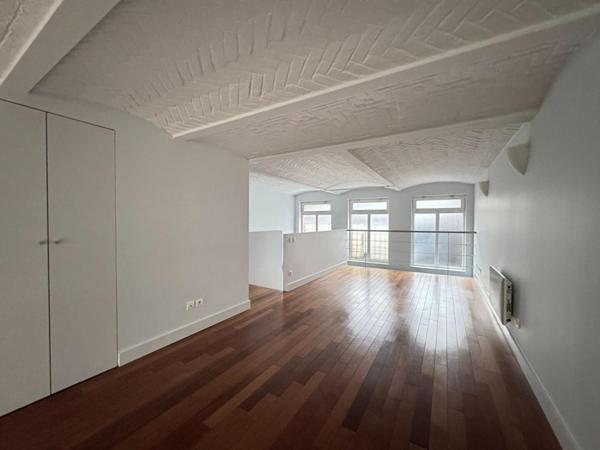 A VENDRE : T2 à LILLE • • 292 000 € FAI • Réf. 1924