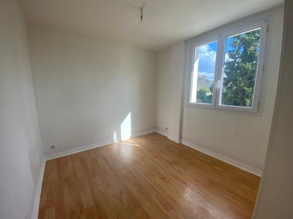 86200 LOUDUN LOUDUN : Appartement 4 pièces à louer