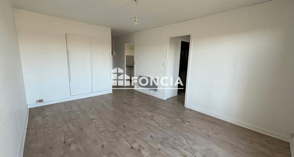 Location Appartement 3 pièces 55.82 m² - Montélimar 26200