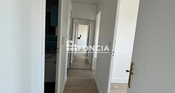 Location Appartement 3 pièces 55.82 m² - Montélimar 26200