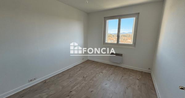 Location Appartement 3 pièces 55.82 m² - Montélimar 26200