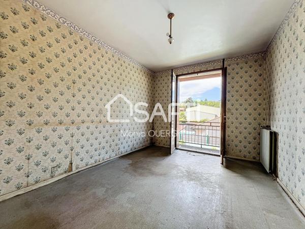 Maison Familiale à Rénover - Opportunité Unique!