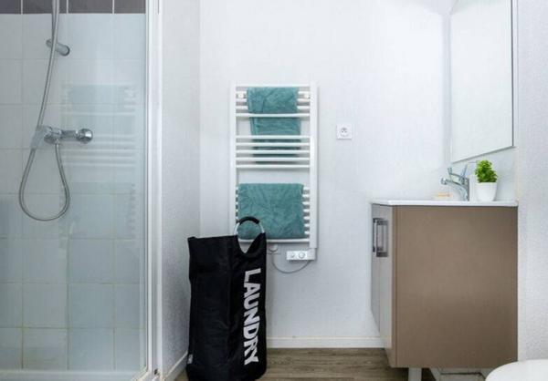 INVESTISSEMENT LOCATIF  AIX EN PROVENCE  Résidence Etudiante Nemea Appart'Etud Aix Sainte Victoire - 5.58 % de rentabilité