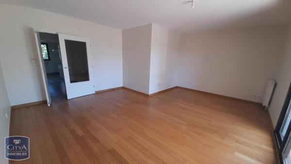 Appartement à louer 4 pièces 104.12m²