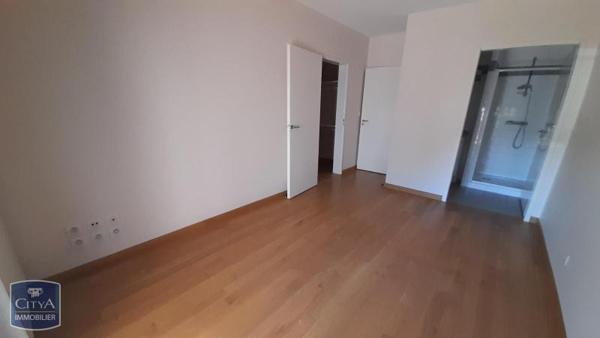Appartement à louer 4 pièces 104.12m²