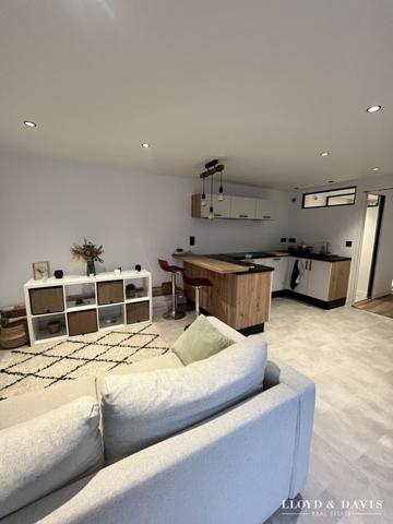 Bordeaux Ornano - T2 rénové avec terrasse