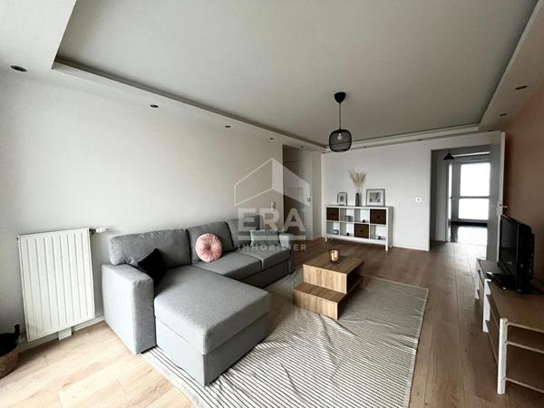 A LOUER - 4 PIECES 83m² MEUBLEE ET ENTIEREMENT REFAIT A NEUF