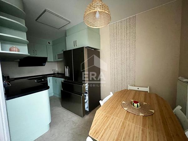 A LOUER - 4 PIECES 83m² MEUBLEE ET ENTIEREMENT REFAIT A NEUF