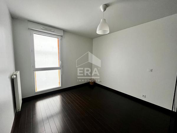 A LOUER - 4 PIECES 83m² MEUBLEE ET ENTIEREMENT REFAIT A NEUF