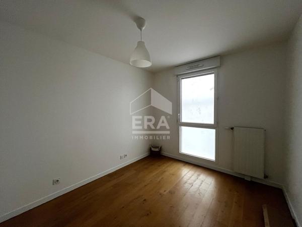 A LOUER - 4 PIECES 83m² MEUBLEE ET ENTIEREMENT REFAIT A NEUF